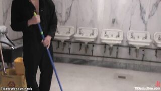 Shemale fuck cleaning man in toilet