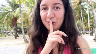 Kinky bimbos peeing on a outdoor beach right into her
