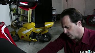 Teen offers fuck exchange BFFs dads help