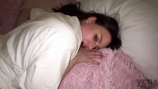 DAUGHTER CAME TO SPEND THE NIGHT INSIDE BED WITH HER