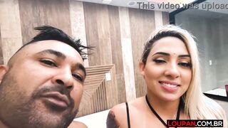 Blonde with huge booty sitting inside the mood | Bruna
