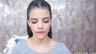 Live On Cam Masturbating To Orgasm