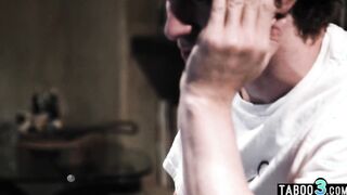 Teen asks daddy to feed her hungry pussy
