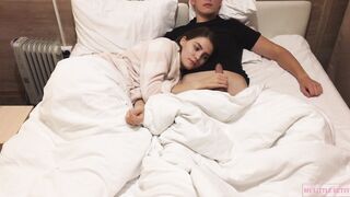 beauty give a chilling private head while watching a sex tape