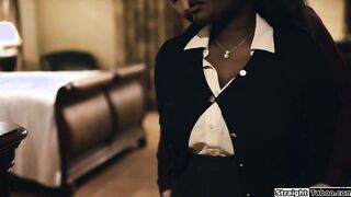 Ebony agent gets fucked to sell a house