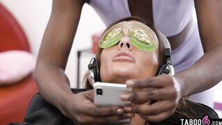 Cheating on wife with ebony salon girl