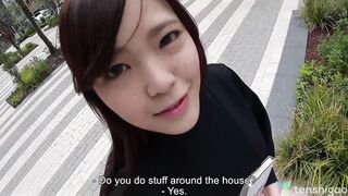 MUST VIEW BALD JAPANESE CUNT! Manami Takashima interview and first