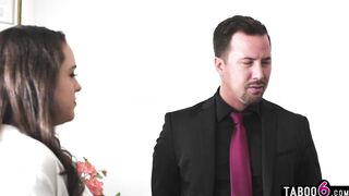 Boss found a dildo of his MILF secretary