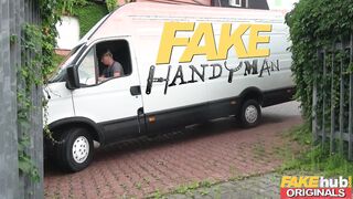 FAKEhub - Handyman electrocuted after trying to help a vulgar