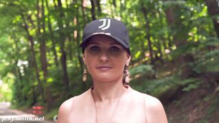 Plug me inside. Jeny Smith twerking nude outside with a