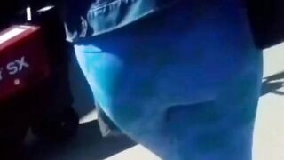Sexy ass on mature in leggings