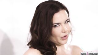 Doctor makes stepmom kiss stepdaughter
