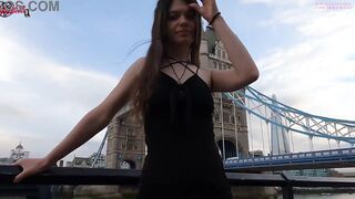 Flashing my cunt inside London