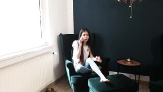 Asia 19 Yo Kim-Rose wird gegen Corona geimpft