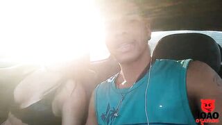 stopped the vehicle inside the street to banged! without a