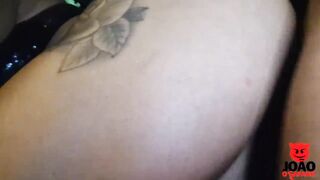 stopped the vehicle inside the street to banged! without a