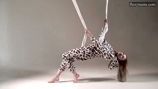 Sofia Zhiraf great flexible young Cutie