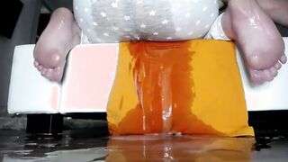 She make Crazy all the floor with long cum