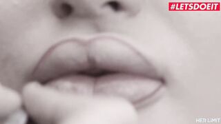 HERLIMIT - (Lara Onyx, Mugur) - Blonde Hoe Hoe Insane