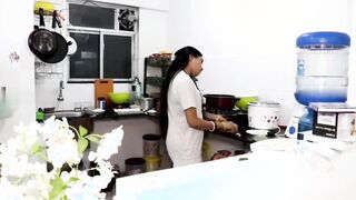 Long hair mom in lockdown with his son 02