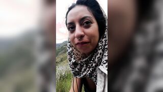 Bombshell Arab chick Give Quick Bj Into Outdoor