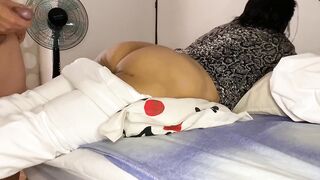 Accidental Cumshot With Surprise Pounded For My Slutty Stepmom Part one