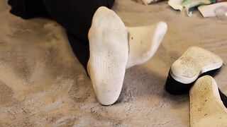 Fiance shows socks and shoes