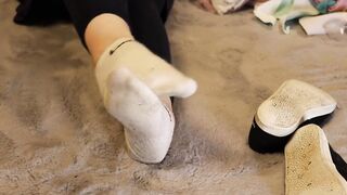 Fiance shows socks and shoes
