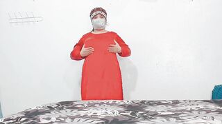 Huge Tited Arabic Cougar Showing Huge Jugs and Cunt