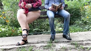 Huge butt mom pissing next to me into the park on a bench