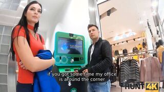 HUNT4K. Man slides cash into pocket and allows stranger to