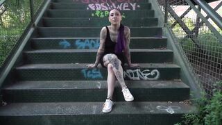 Barbara is filthy for EXHIBITIONISM! She doesn't care when there's