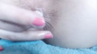 bodylotion and butt play amateur sluts on cam