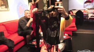 Vicky Hundt - BEHIND THE SCENES - INTERVIEW UND ALLE CASTING VIDEOS AUF FUNDORADO