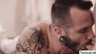 Injured dude analed shemale masseuse