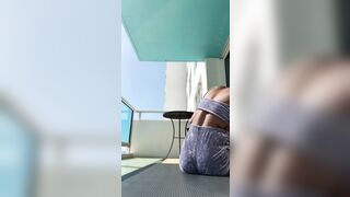 public stretching