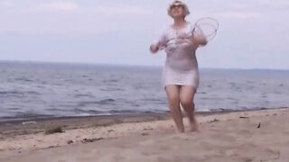RoseRed-on the beach nude butt