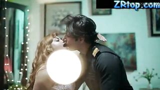 watchmen pounded Bae lady