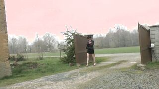 Dark Hair Teenagers Gets Her Cunt Fuck First Then Her Butt