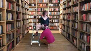 I unexpectedly gives the chemistry professor a bj inside the library