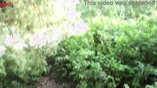 Outdoor bj into front of passersby - DOLLSCULT
