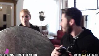 Photo shoot gets horny - Brazzers