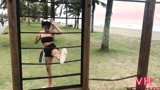 HAVING SEX WITH GF ON THE BEACH