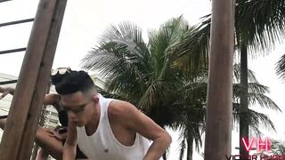HAVING SEX WITH GF ON THE BEACH