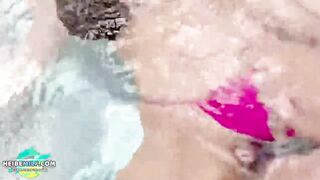 Long Titted Cougar geben den besten Tittenfick