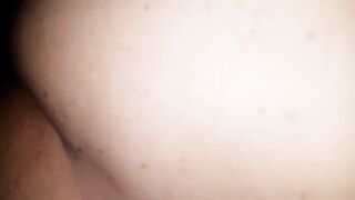 I'm and my uncle enters and penetrates me gently ...