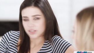 Brunette meet and licks lesbian neighbor