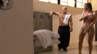 Hottie blonde Jessi Summers Enjoying Making Her Man Cum