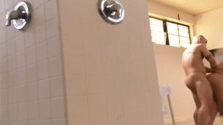 Hottie blonde Jessi Summers Enjoying Making Her Man Cum