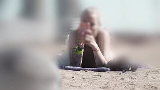 Bulge cock flash on beach - outside flashing